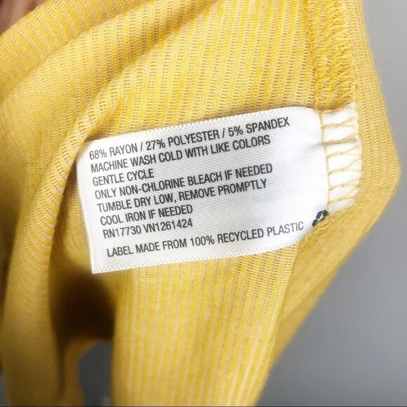 UNIVERSAL THREAD | V-Neck Yellow Chevron Dress NEW Women’s Size Medium - Picture 6 of 8